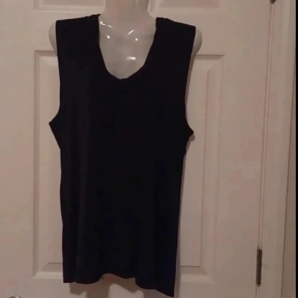 Size XL Women's Preloved Clothing (4) - Picture 3 of 12